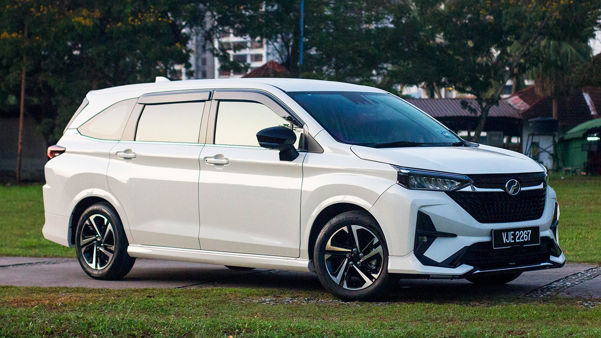Perodua New Alza - MPV